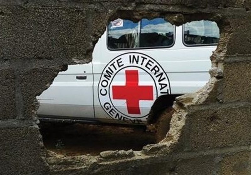 الصليب الأحمر في طريقه لتسلم جثة إسرائيلي.. &